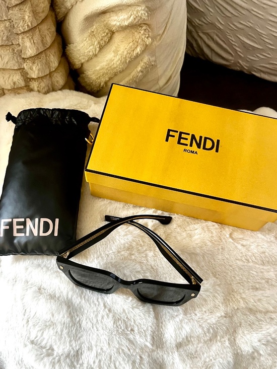 FENDI Sunglasses (Authentic) main image 6